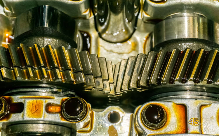 Funcionamiento de los Aceites Lubricantes en Maquinaria Industrial